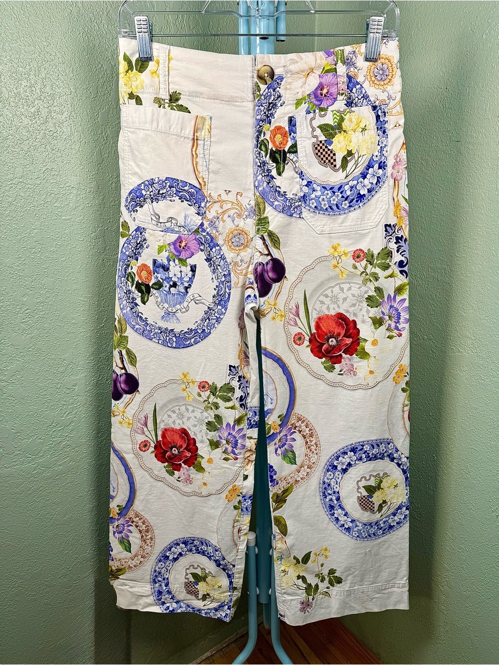 Anthropologie Maeve “ The Colette” Cropped Wide-Leg Pants Floral Plates Size 27 - Picture 2 of 8